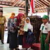 Bupati Serahkan Bantuan LGN-OTA Kepada 12.200 Anak Asuh